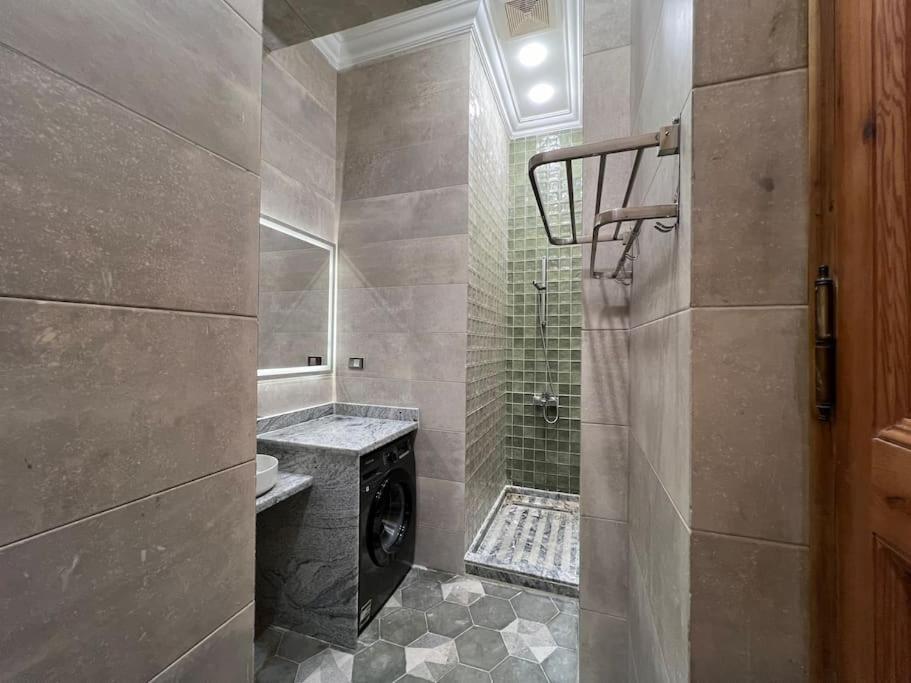 Authentic 3Br Apartment In Downtown, Каир Экстерьер фото
