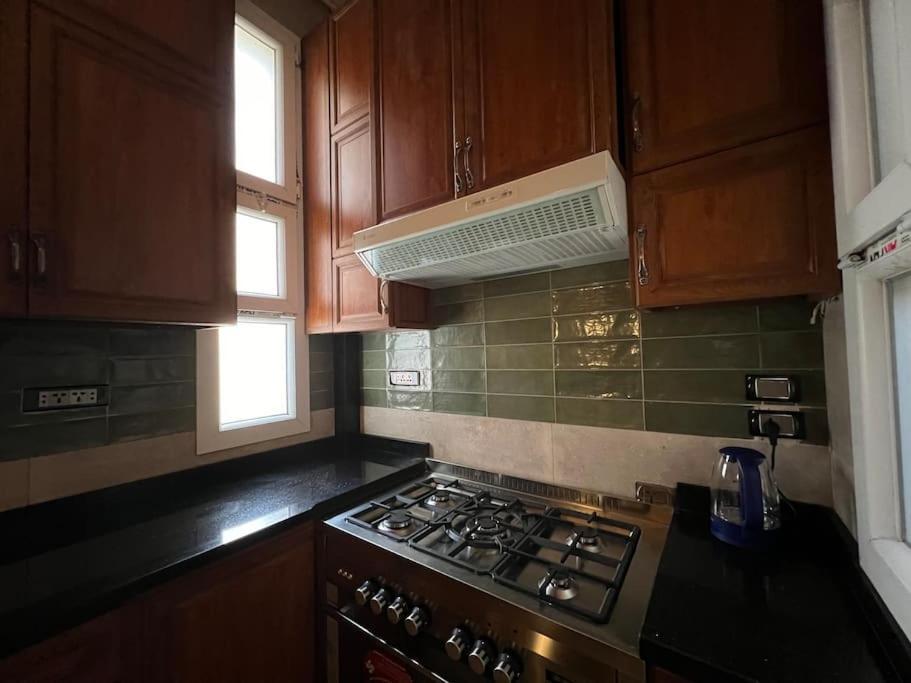 Authentic 3Br Apartment In Downtown, Каир Экстерьер фото