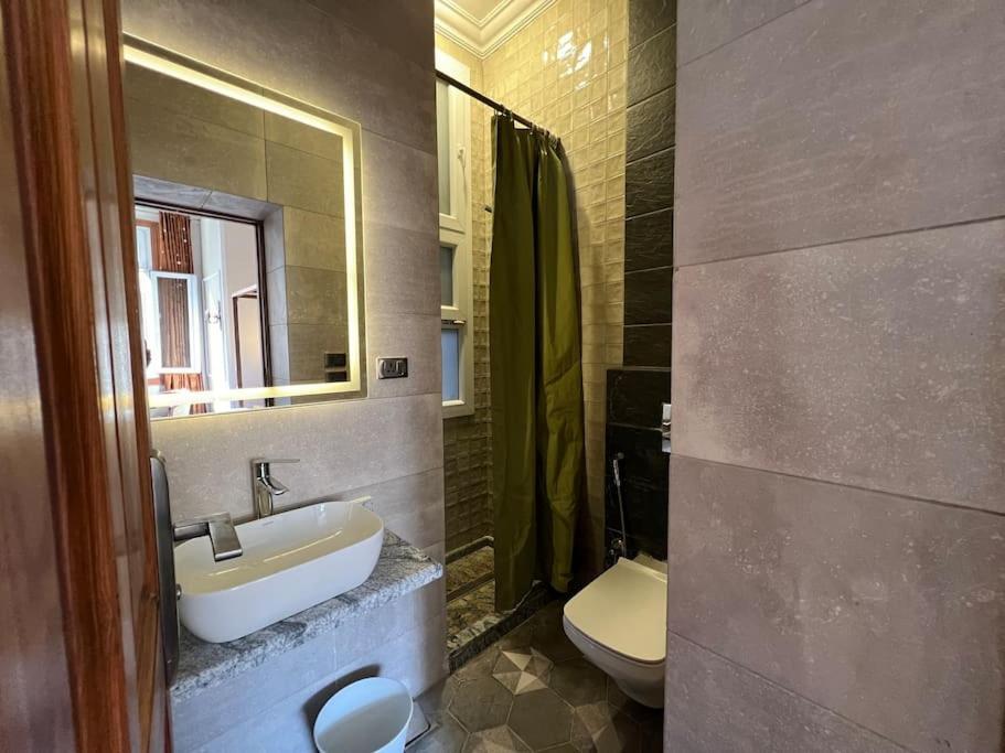 Authentic 3Br Apartment In Downtown, Каир Экстерьер фото
